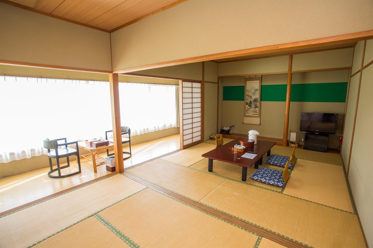Hotel Green Hill Kagoshima Satsumasendai Bagian luar foto