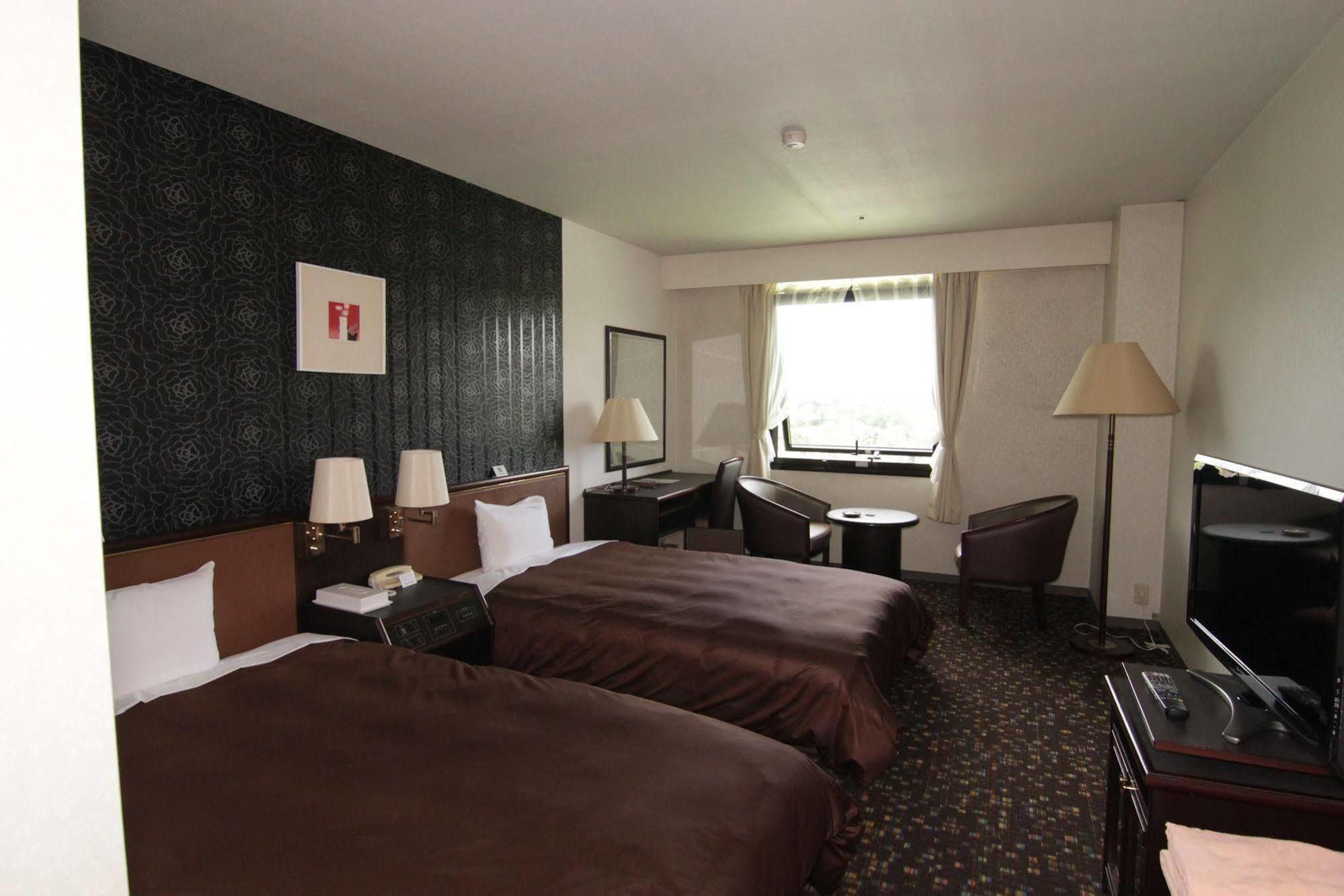 Hotel Green Hill Kagoshima Satsumasendai Bagian luar foto