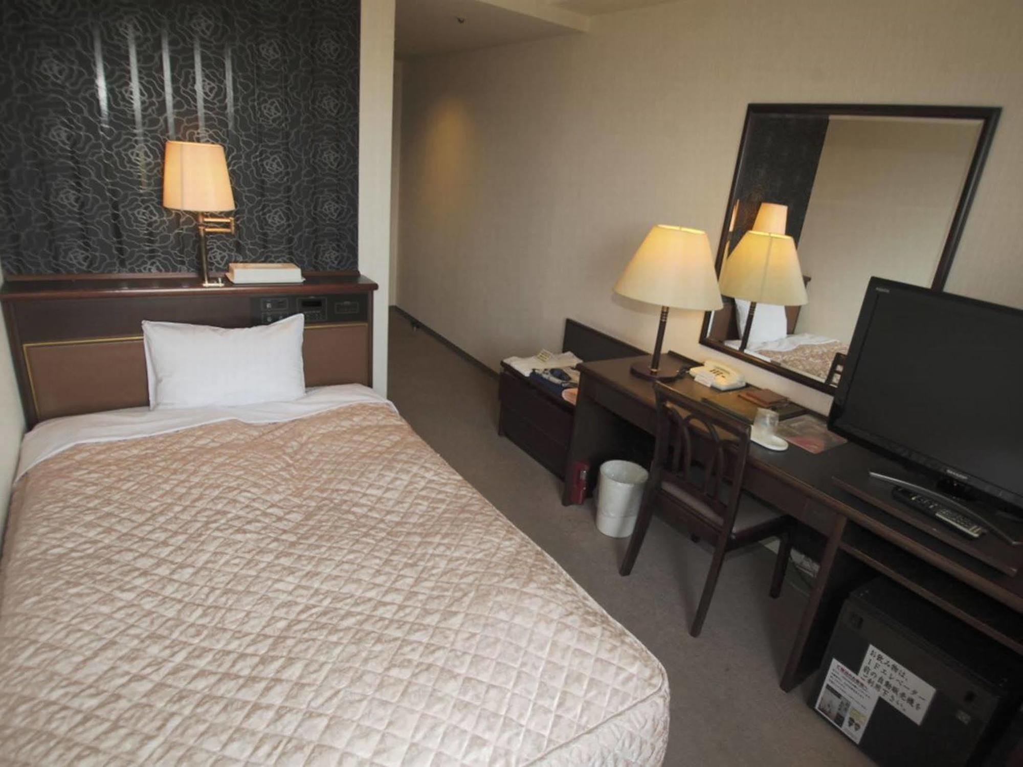 Hotel Green Hill Kagoshima Satsumasendai Bagian luar foto