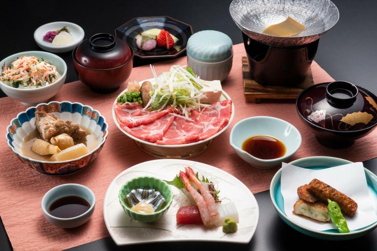 Hotel Green Hill Kagoshima Satsumasendai Bagian luar foto